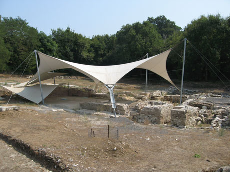 Archaologische ausgrabungen in korfu foto